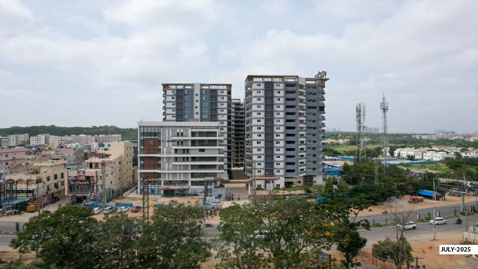 Praneeth Pranav Solitaire elevation from the main road